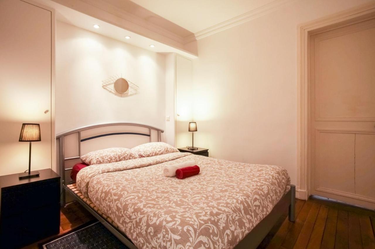 Tour Eiffel Sevres - Babylone 2 *